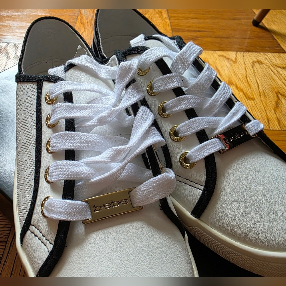 NEW | Bebe Women's Dacia Sneakers - Picture 5 of 9